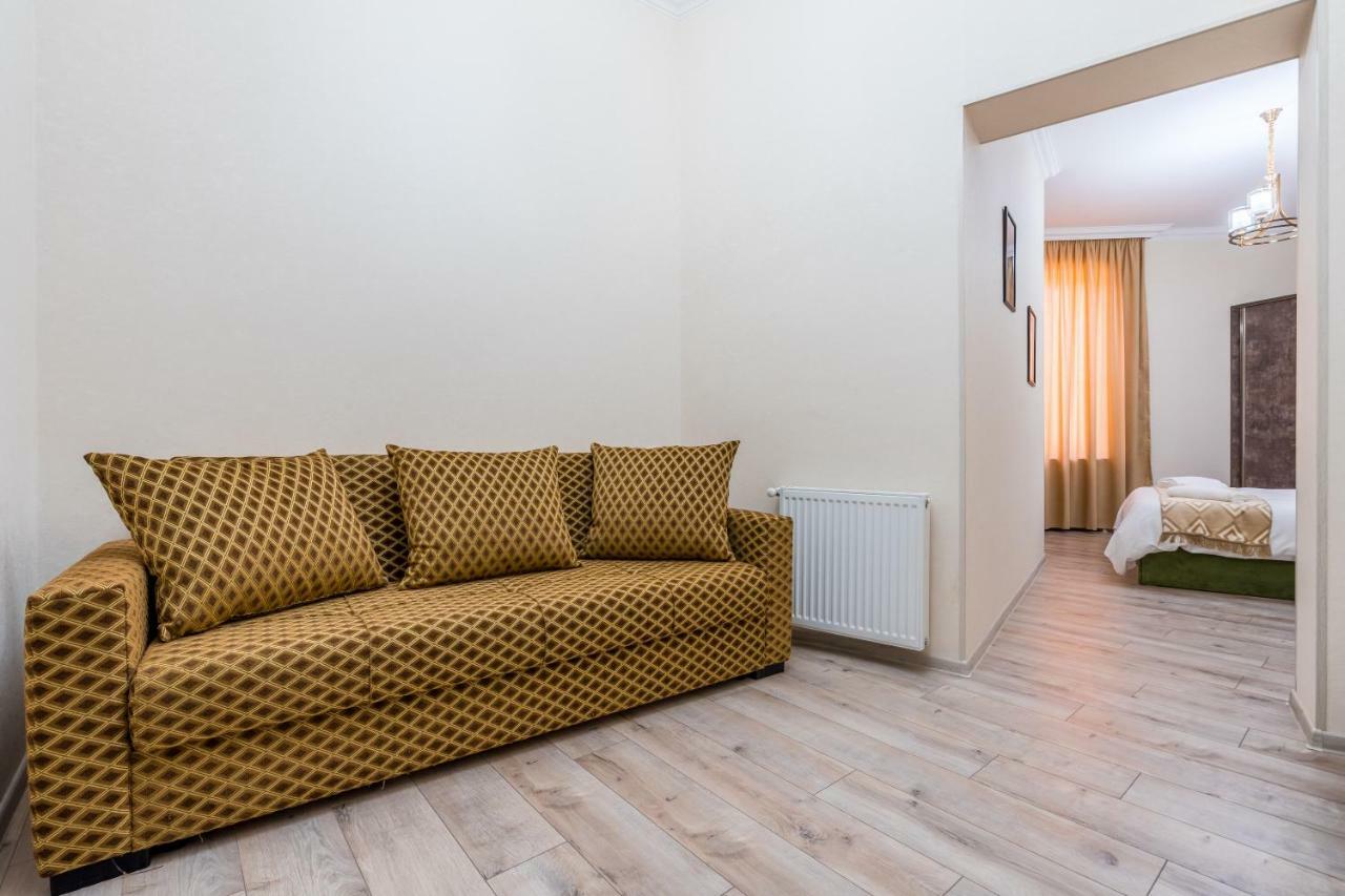 Golden Light Hotel Tiflis Dış mekan fotoğraf