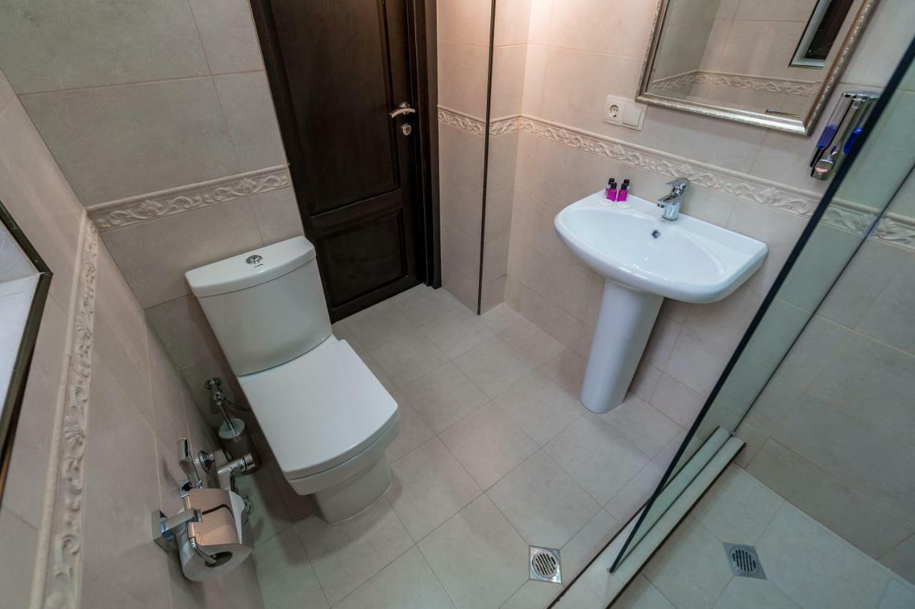 Golden Light Hotel Tiflis Dış mekan fotoğraf