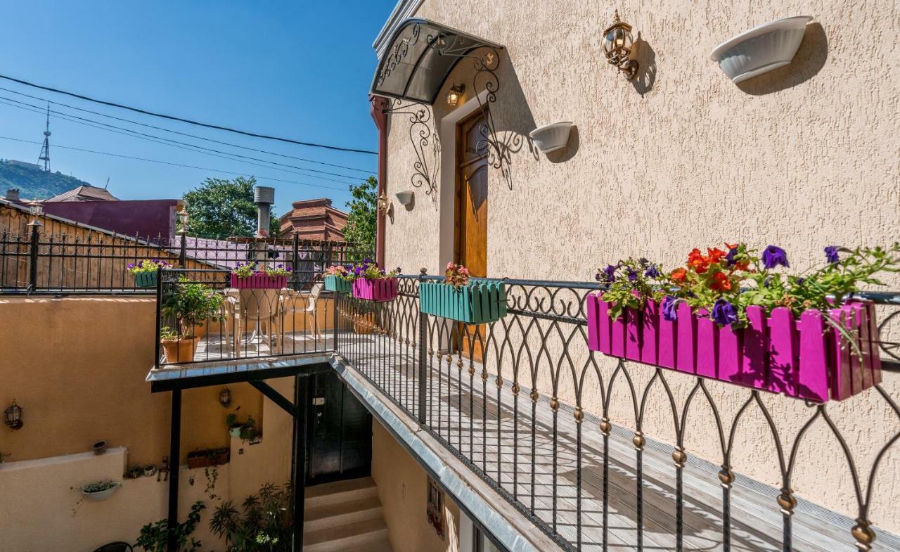 Golden Light Hotel Tiflis Dış mekan fotoğraf